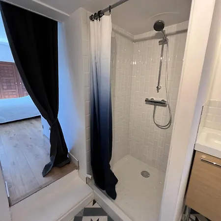 Petit Nid En Bord De اويسترهام